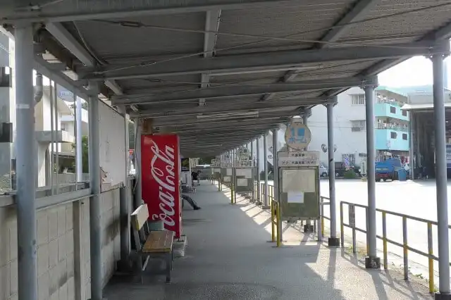 名護バスターミナル