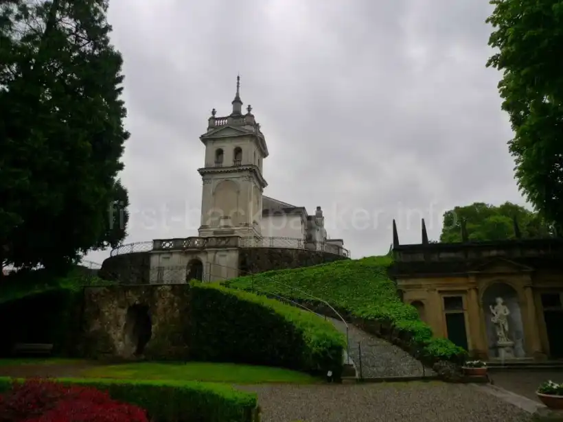 Villa Borromeo Visconti Litta 貯水タワー