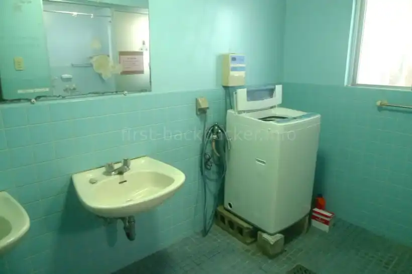 西表島・民宿やまねこの洗面所