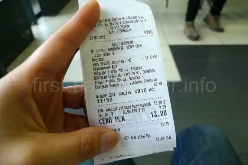 アウシュヴィッツ行きのバスのチケット