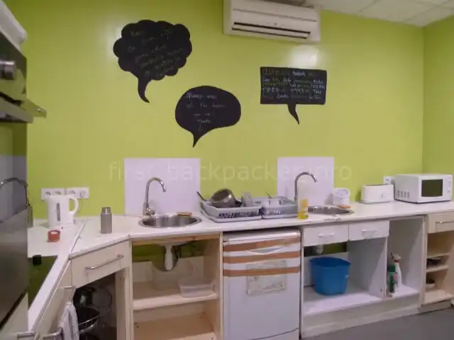 Cool & Bed Lyonのキッチン