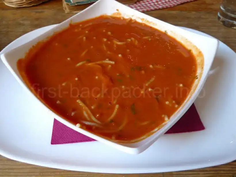 ヴロツワフStary Klasztorのトマトスープ