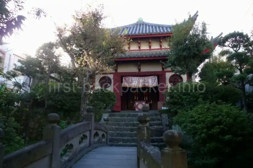 長崎・唐人屋敷の土神堂