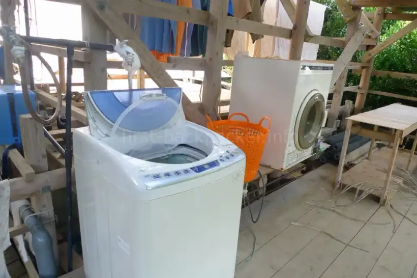 波照間島・あがた村の洗濯機