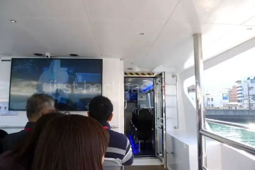 軍艦島コンシェルジュの観覧船ジュピター内デッキ席