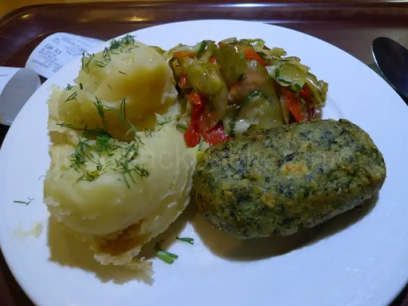 ヴロツワフVega Barのコロッケプレート