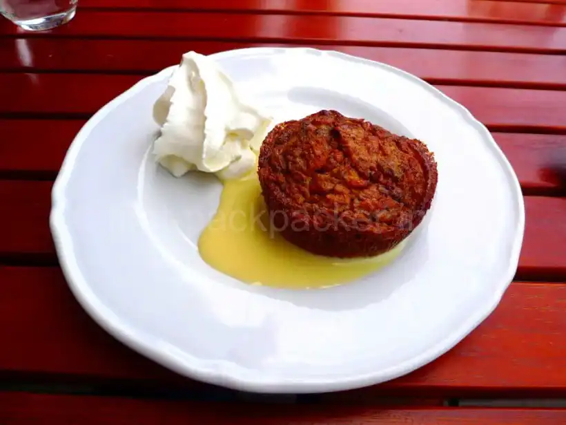 サルラ・ラ・カネダ Le Clos du Périgordのくるみケーキ