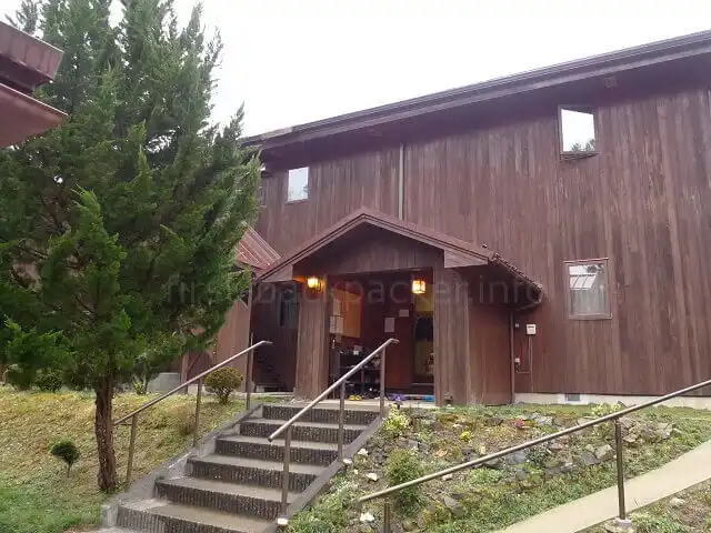 旅行の合間に瞑想修行(ヴィパッサナーで奉仕の巻)