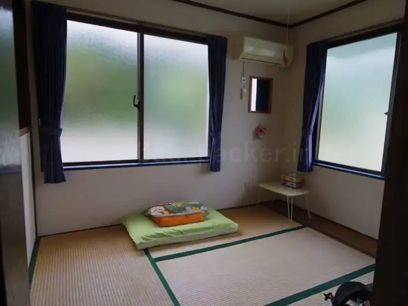 渡嘉敷島の民宿ゆうなぎ荘の個室