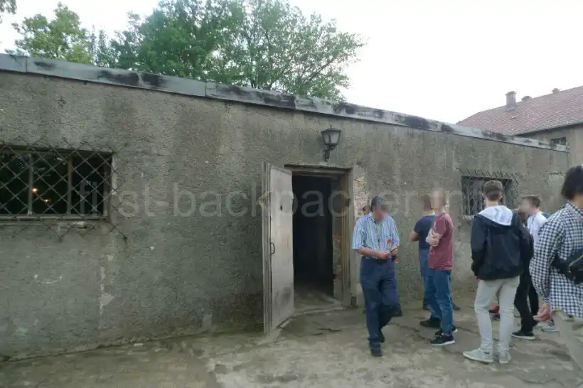 アウシュヴィッツ・ガス室入り口