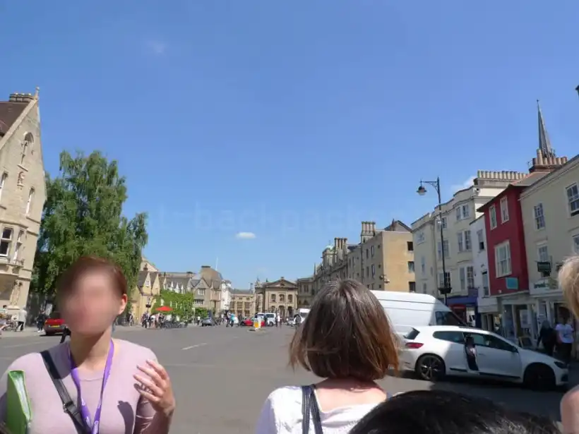 オックスフォード公式ガイドツアーのガイドさん