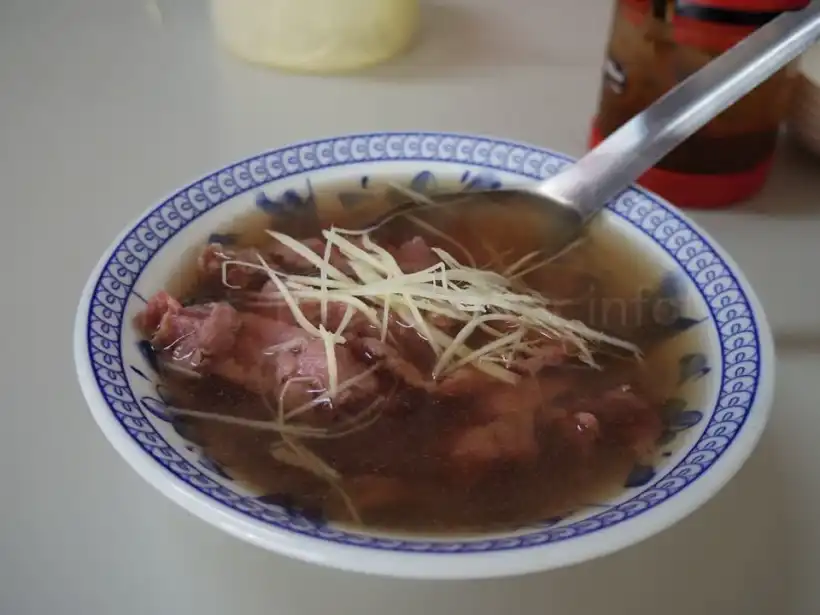台南 潘家牛肉湯の牛肉湯