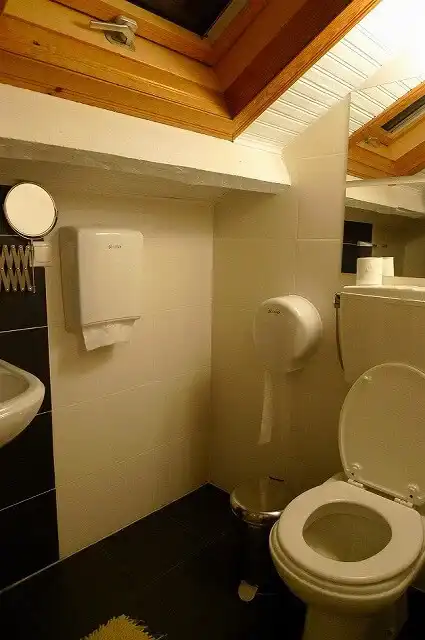 Aveiro Rossio Hostelのお手洗い