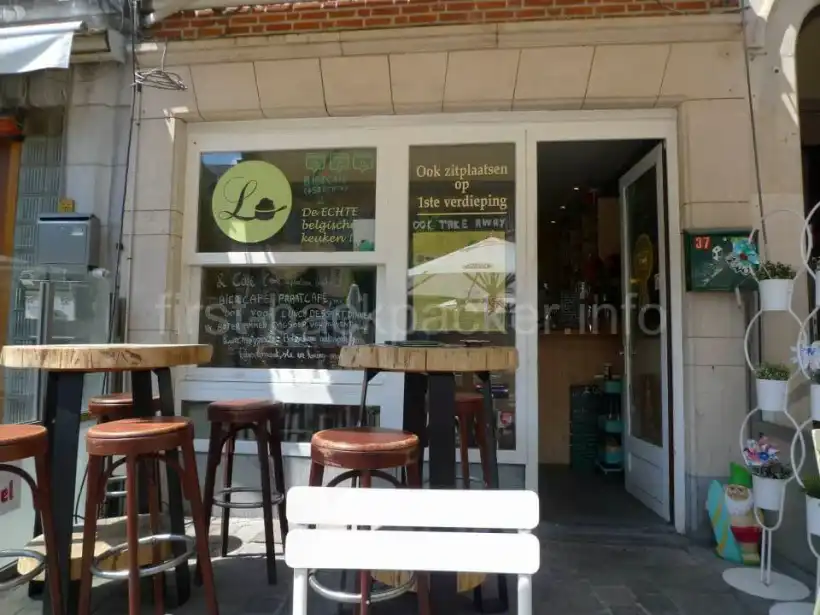 ベルギー ルーヴァンのL Cafe