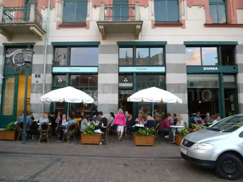 クラクフCharlotteの外観