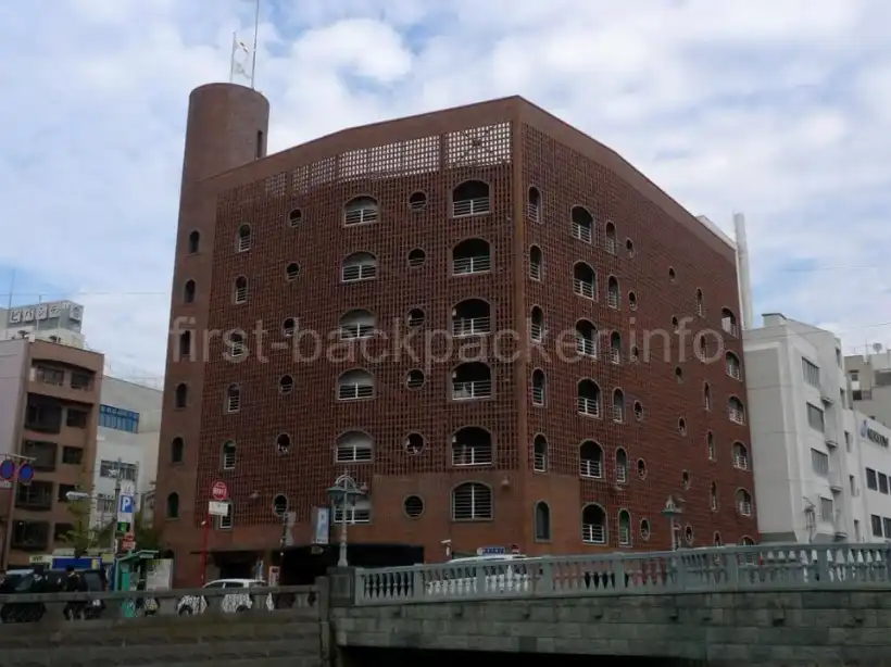 長崎・レンガ造りの駐車場