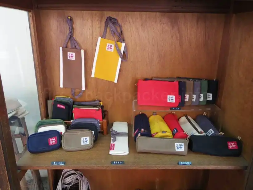 台南・合成帆布の店内商品